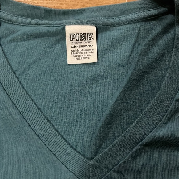 V-neck T shirt - Picture 2 of 3